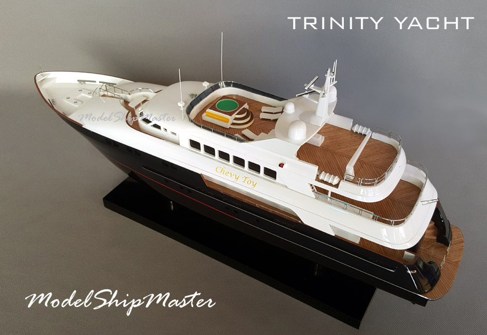 yacht model toy